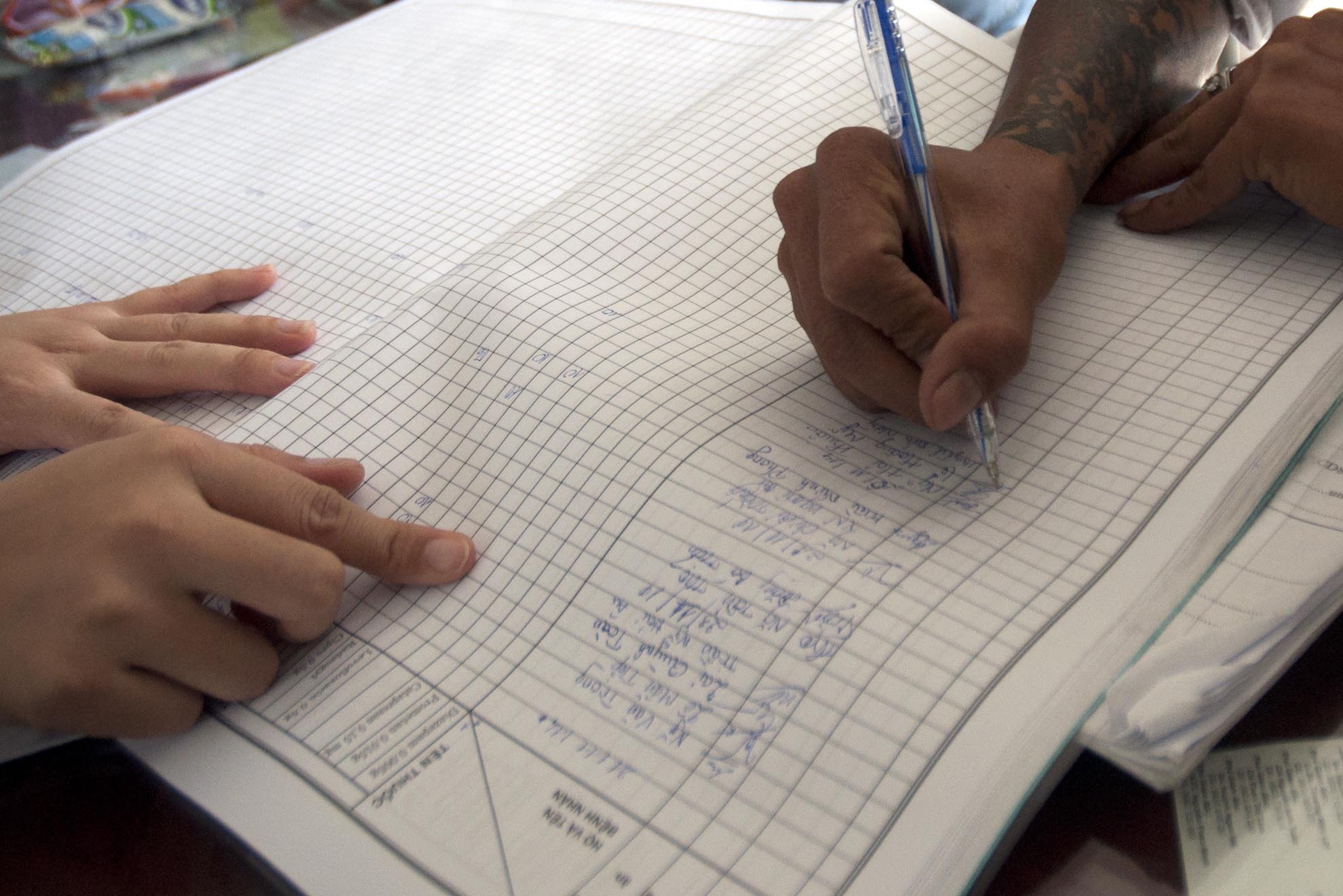 Ngoài sự giúp đỡ của trung tâm, gia đình và xã hội cũng cần tạo điều kiện và sự quan tâm để chia sẻ với người nghiện vượt qua giai đoạn khó khăn.