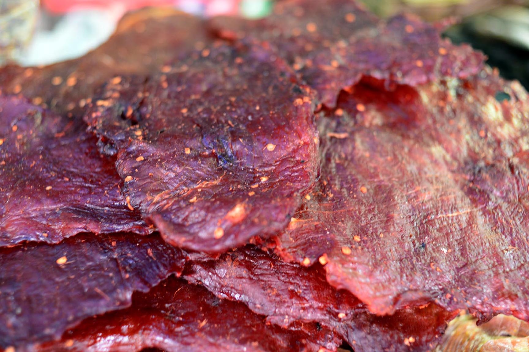 Khô bò nguyên chất của Campuchia có giá 450 ngàn đồng/kg, nhưng ngày giáp Tết giá tăng đến 500 ngàn đồng/kg. 