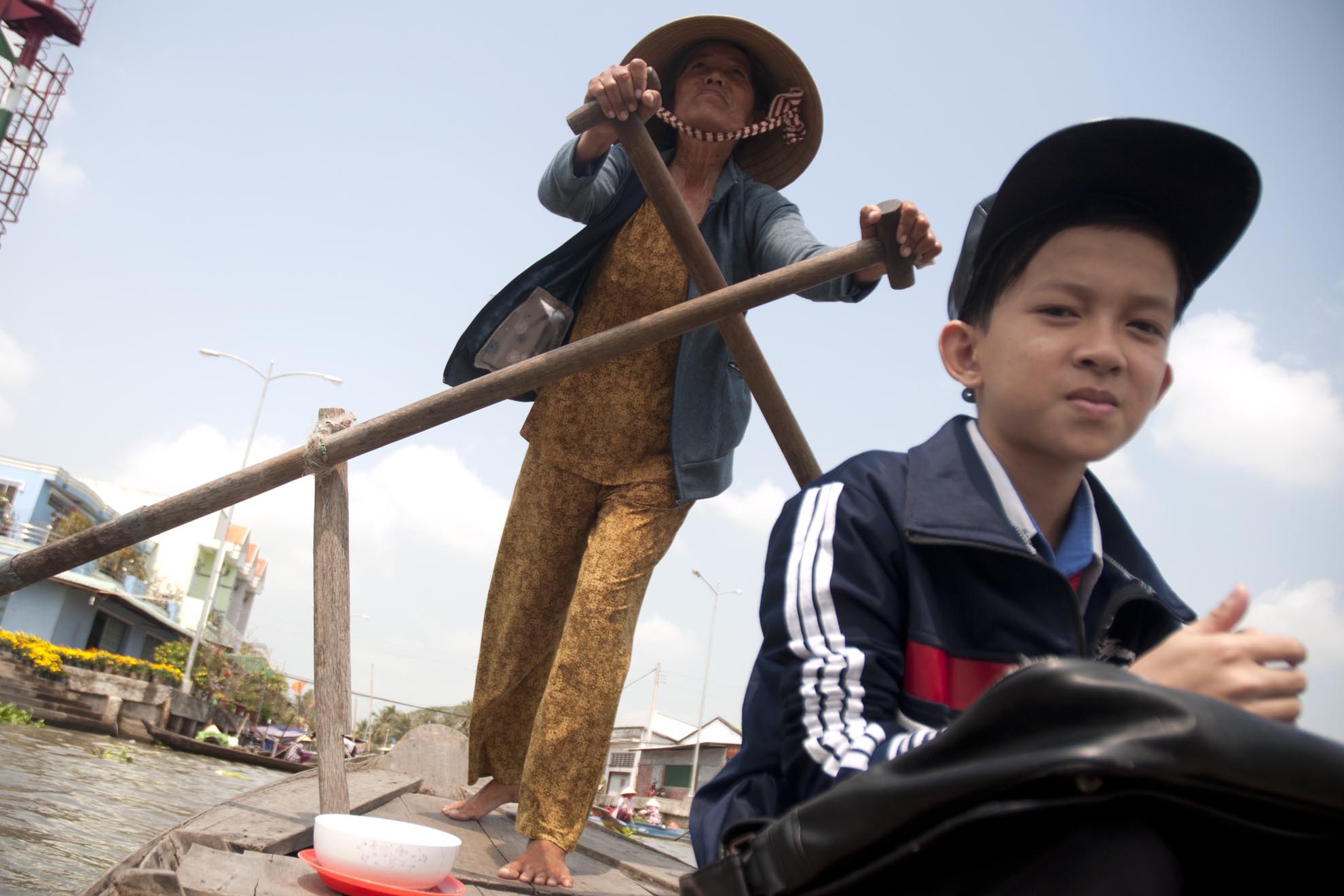 Nhung chuyen do 'cho chu' o mien Tay ngay giap Tet hinh anh