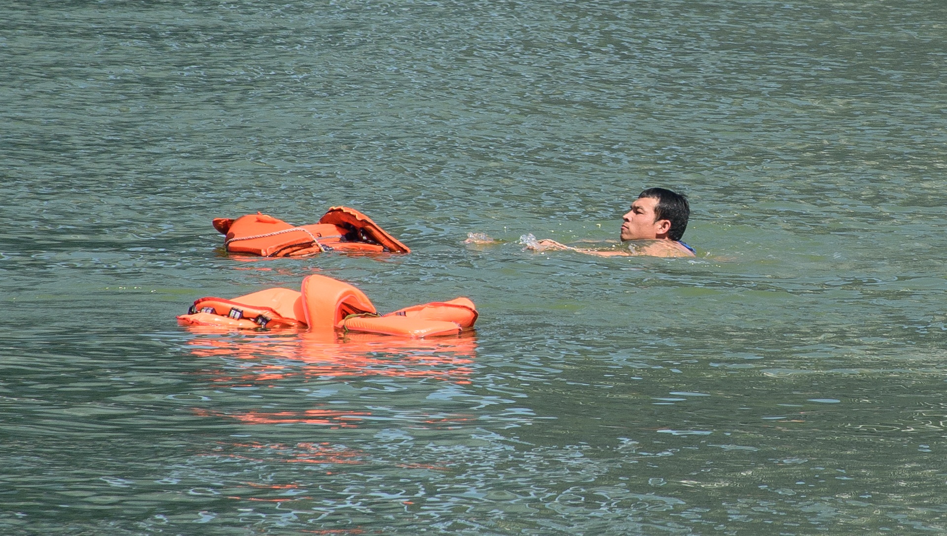 cứu hộ vụ chìm tàu sông Hàn ảnh 10 cuu ho vu chim tau song Han anh 10