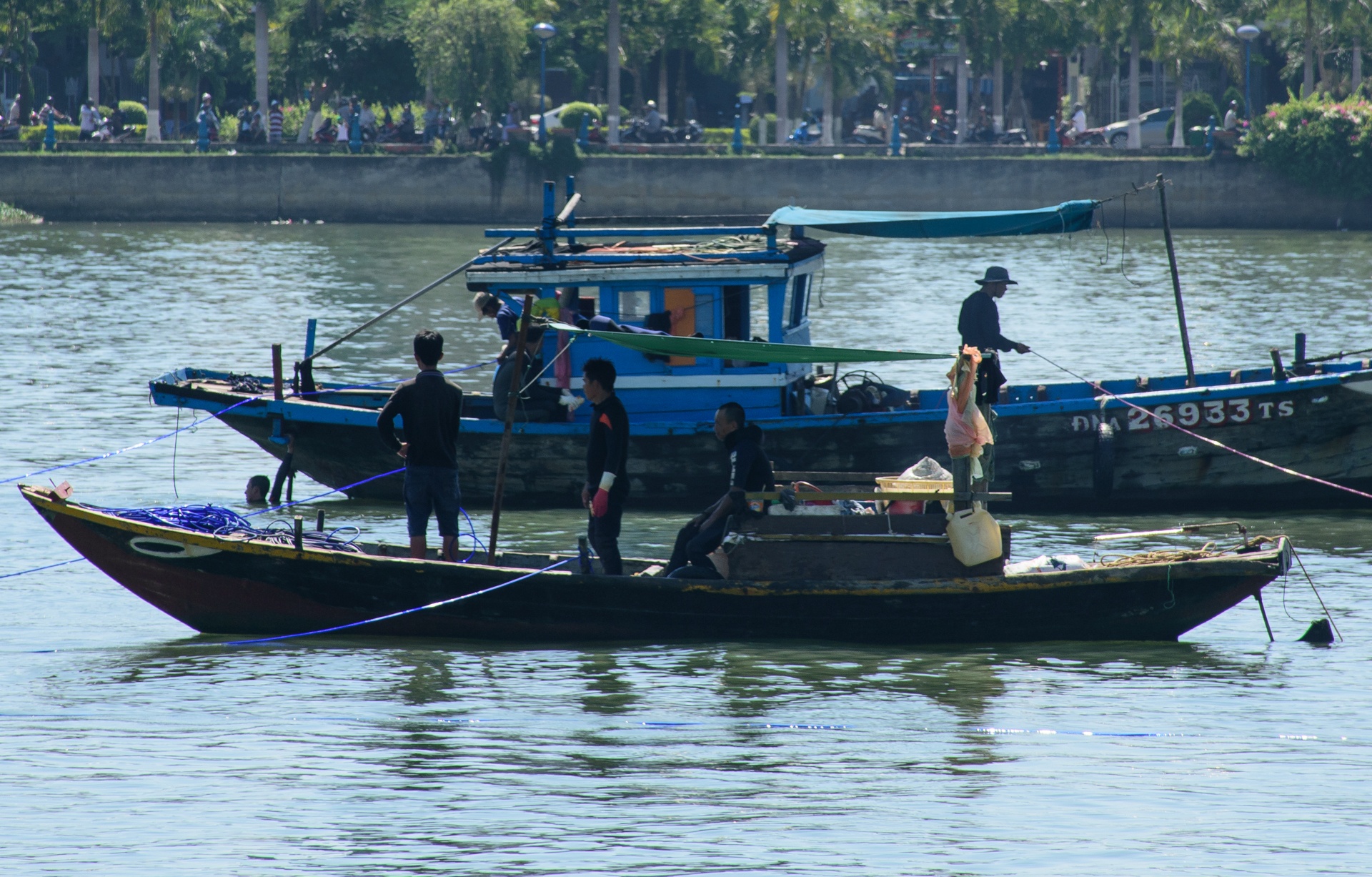cứu hộ vụ chìm tàu sông Hàn ảnh 6 cuu ho vu chim tau song Han anh 6