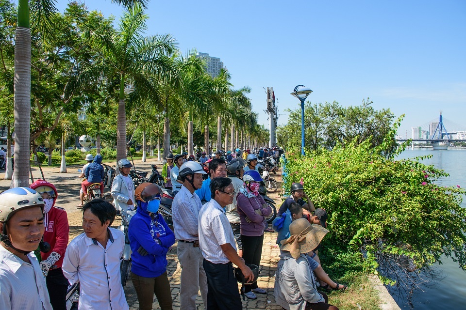 cứu hộ vụ chìm tàu sông Hàn ảnh 11 cuu ho vu chim tau song Han anh 11