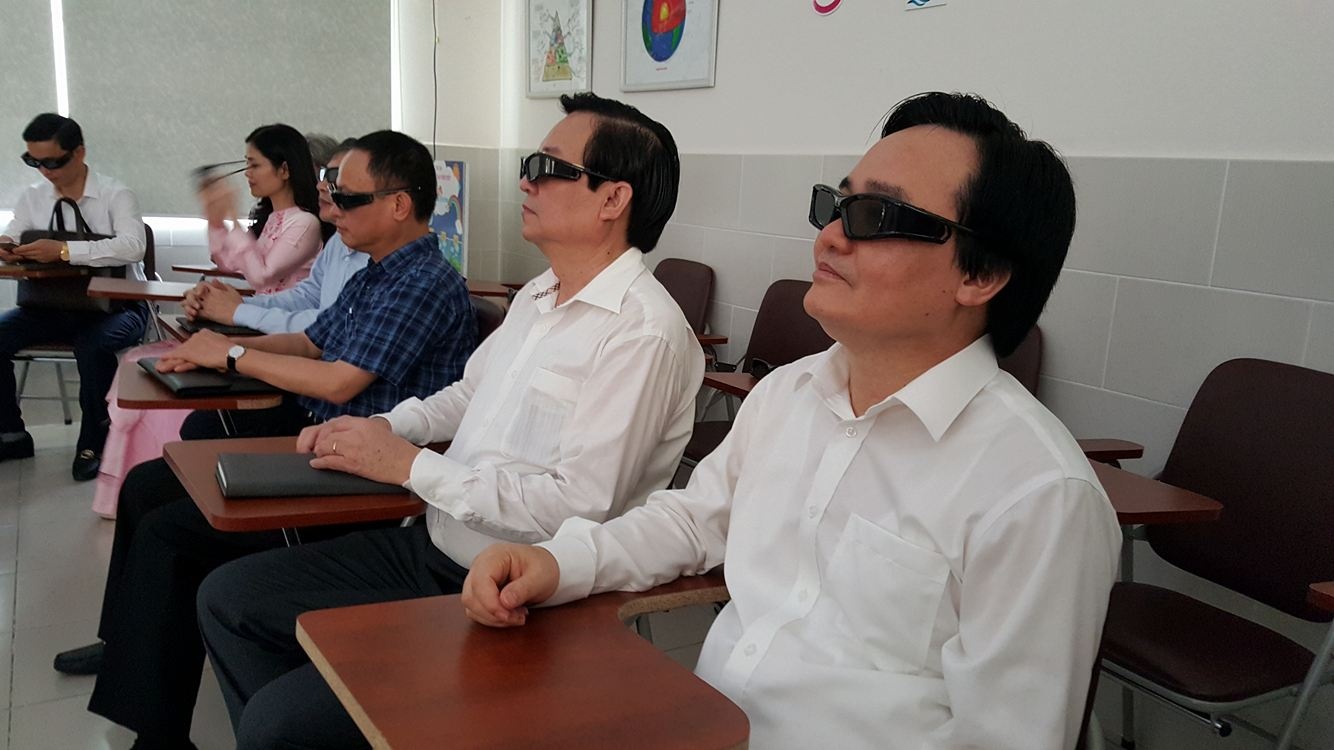 Bo truong lam viec tai TP HCM anh 2