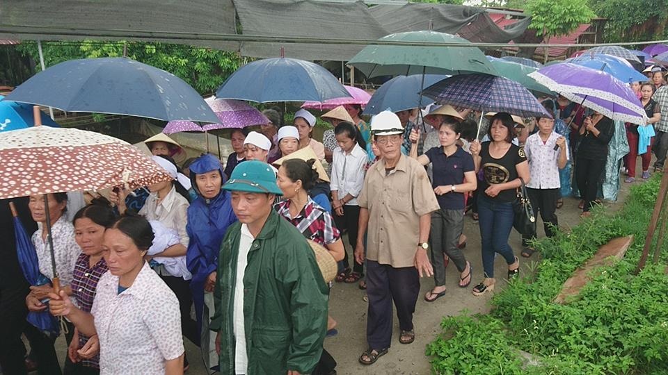Nen tam nhang bang tho khoc tien nu sinh bi sat hai hinh anh