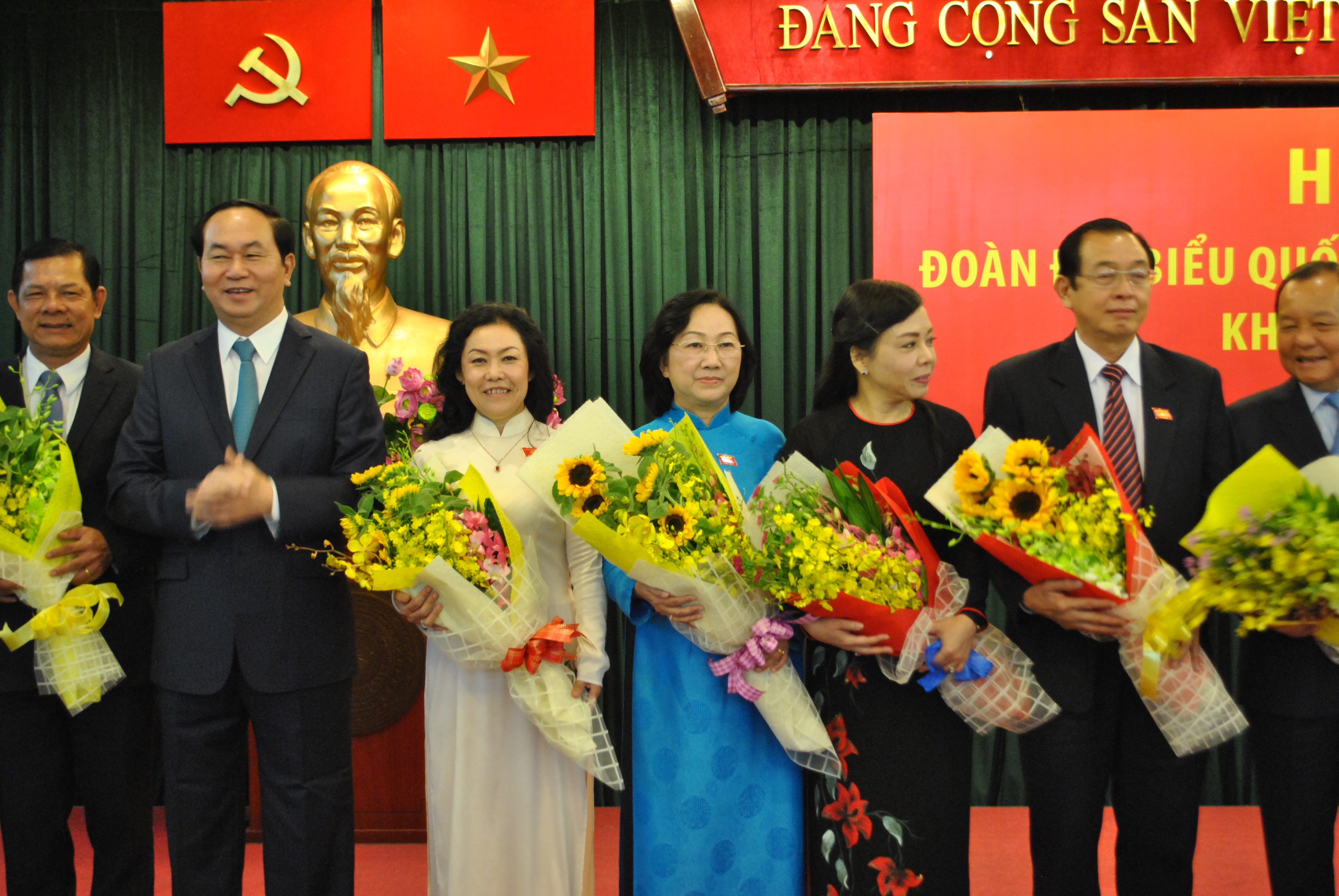 dai bieu quoc hoi anh 2