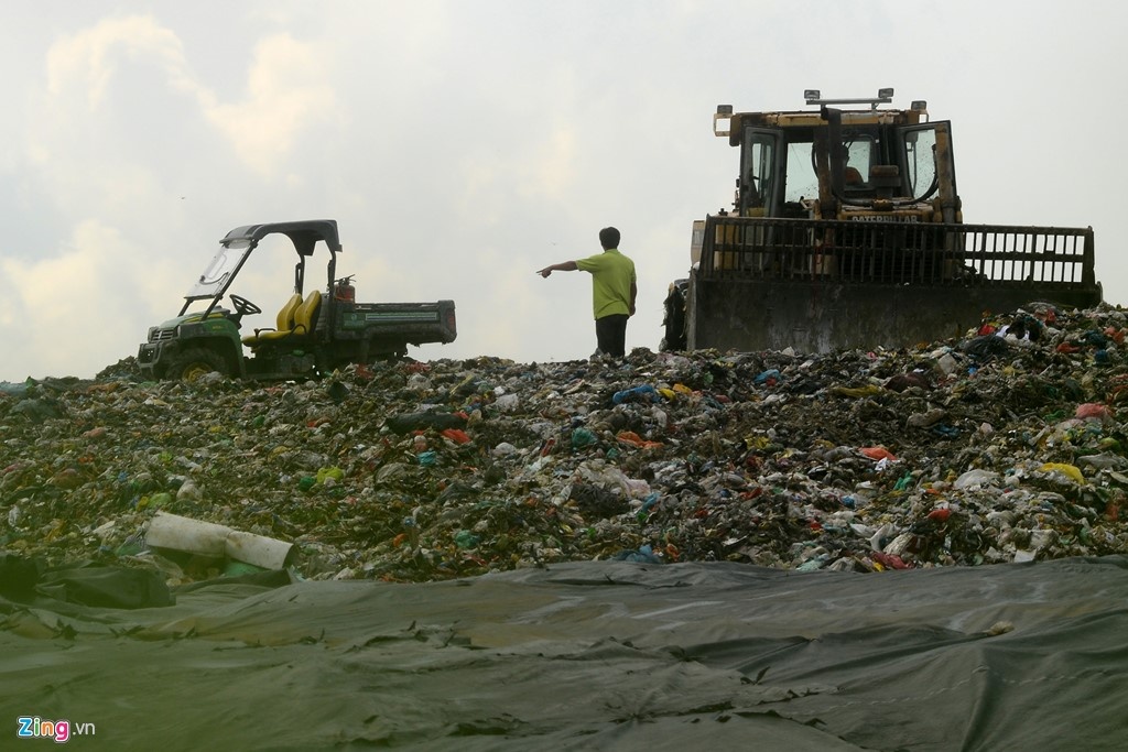 Bi thu Thang thi sat noi phat tan mui hoi o Nam Sai Gon hinh anh