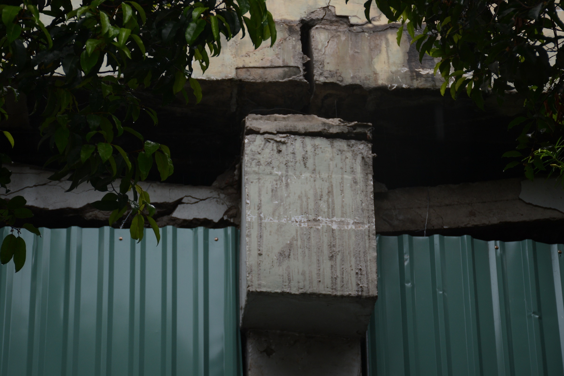 Sua chua cau vuot Nguyen Huu Canh anh 2