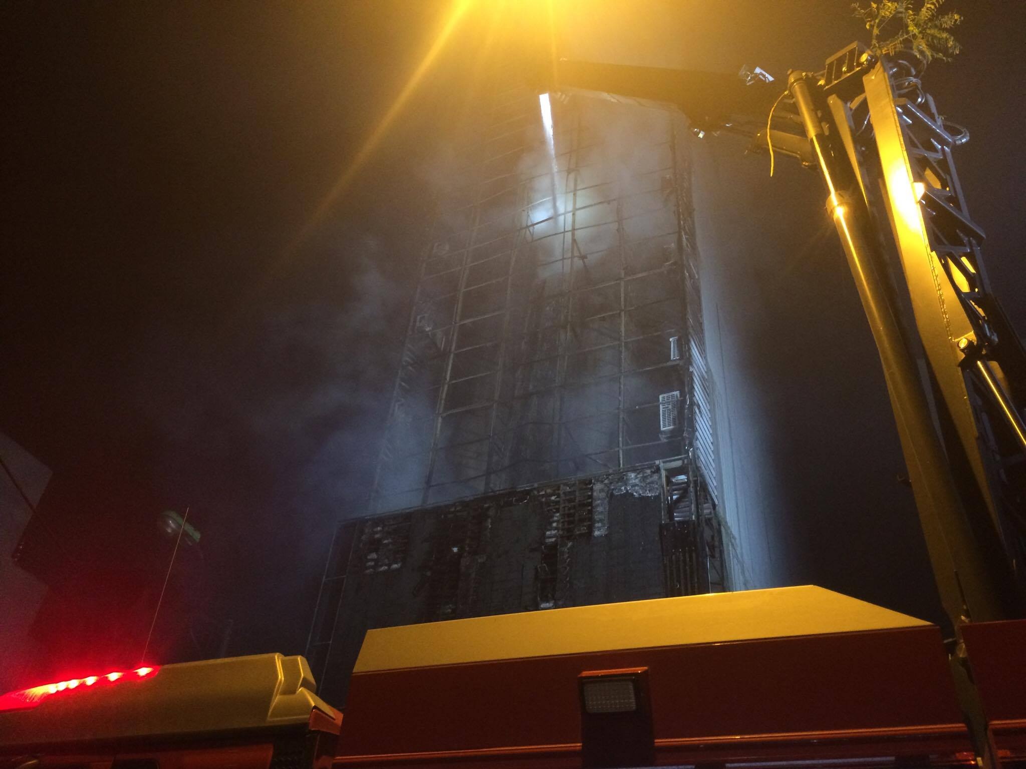 hien truong chay quan karaoke 8 tang anh 8