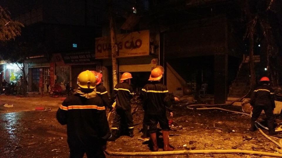 hien truong chay quan karaoke 8 tang anh 6