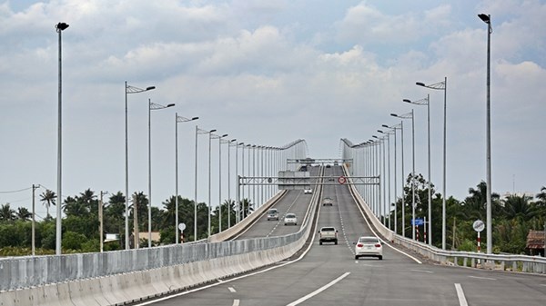 Chi 900 ty dong lam duong song hanh cao toc Long Thanh hinh anh