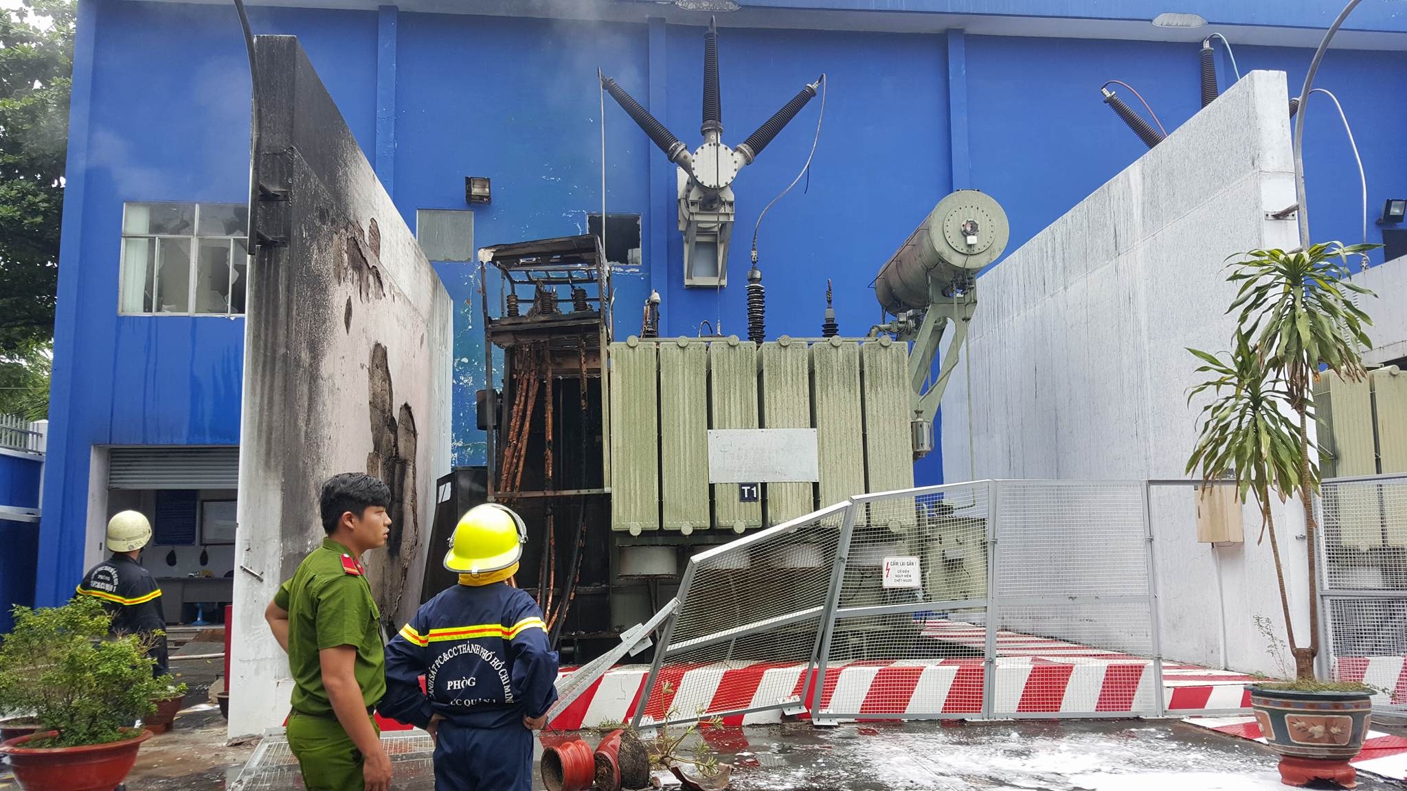 Chay tram bien ap o Sai Gon, 4 quan cup dien hinh anh