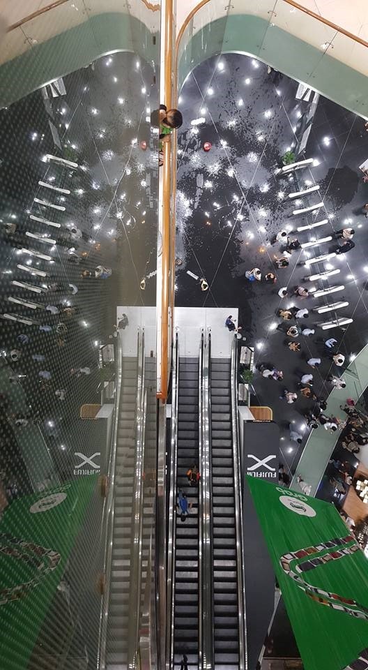 toa nha bitexco dot anh 2