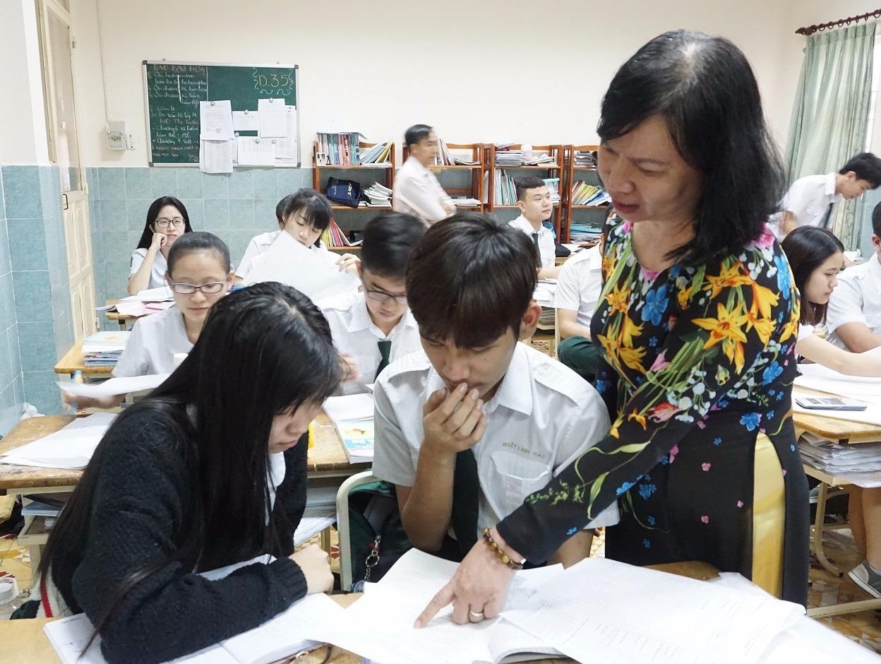 TP.HCM thua nhan voi va trong viec cam day them hinh anh