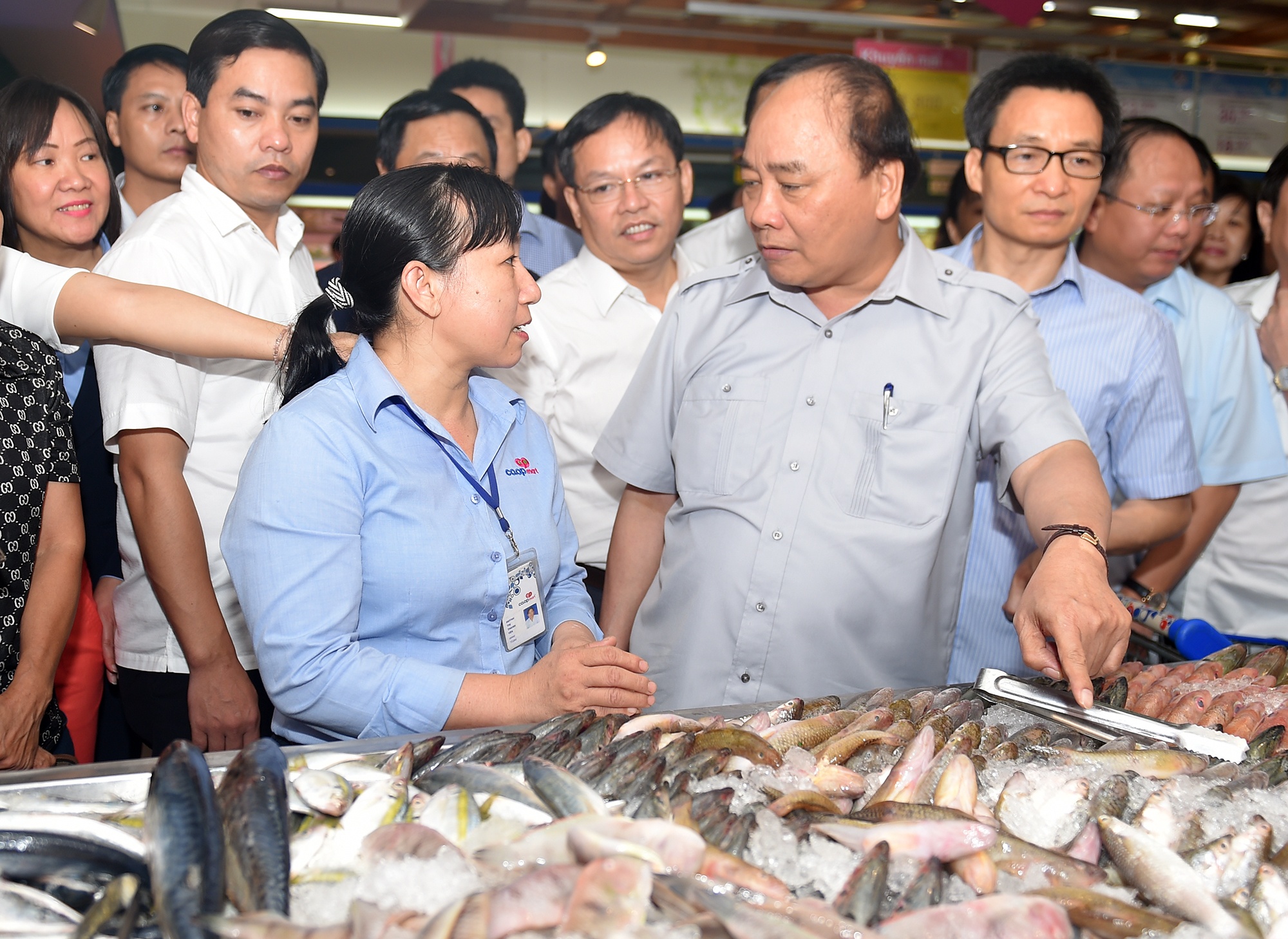 Thu tuong yeu cau xu ly hinh su neu sai pham ve thuc pham hinh anh