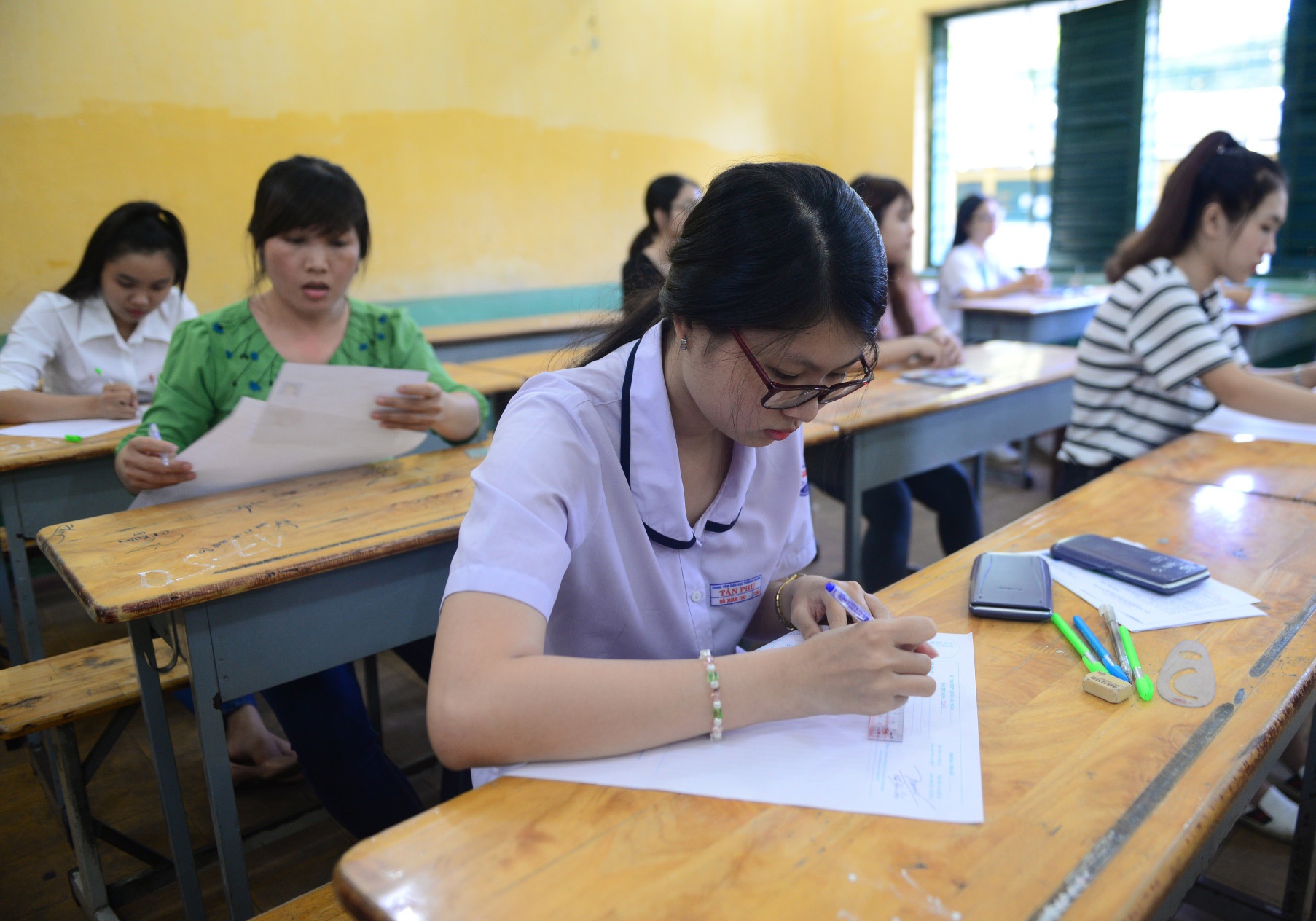 TP.HCM ky luat nang viec day them trai quy dinh hinh anh