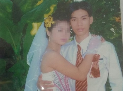 Chồng vào tù sau lần cưới vợ trẻ ảnh 1 Chong vao tu sau lan cuoi vo tre anh 1