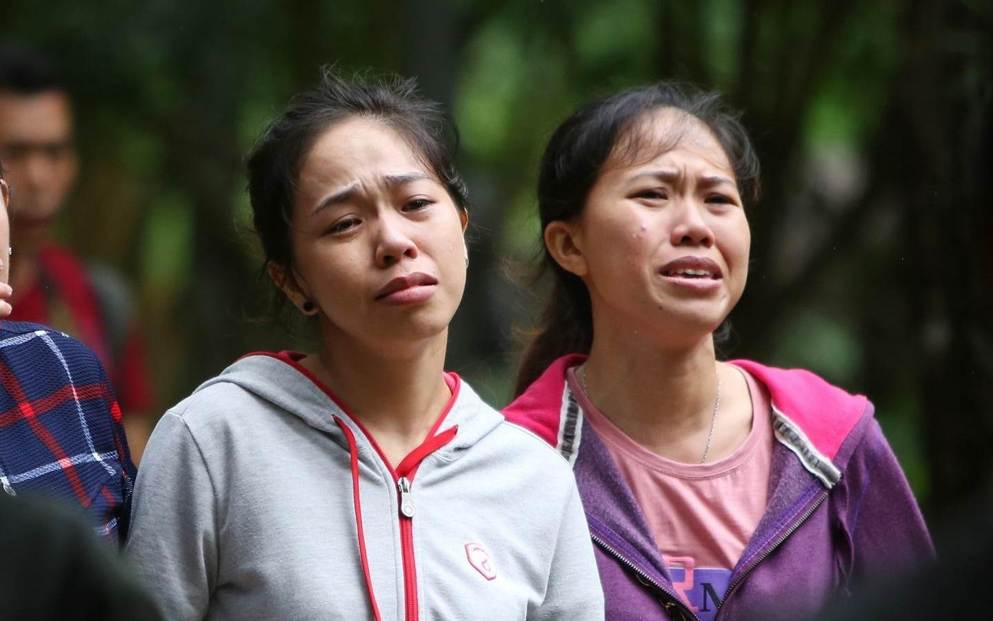 Dua thi the 3 phi cong tu nan trong vu may bay roi ve TP.HCM hinh anh