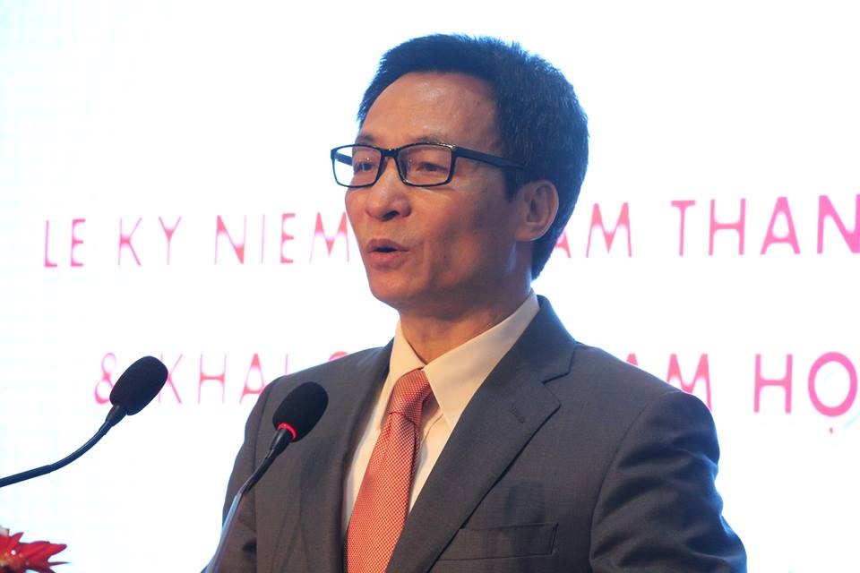 Pho thu tuong: 'SV ra truong khong duoc thua chi kem em' hinh anh