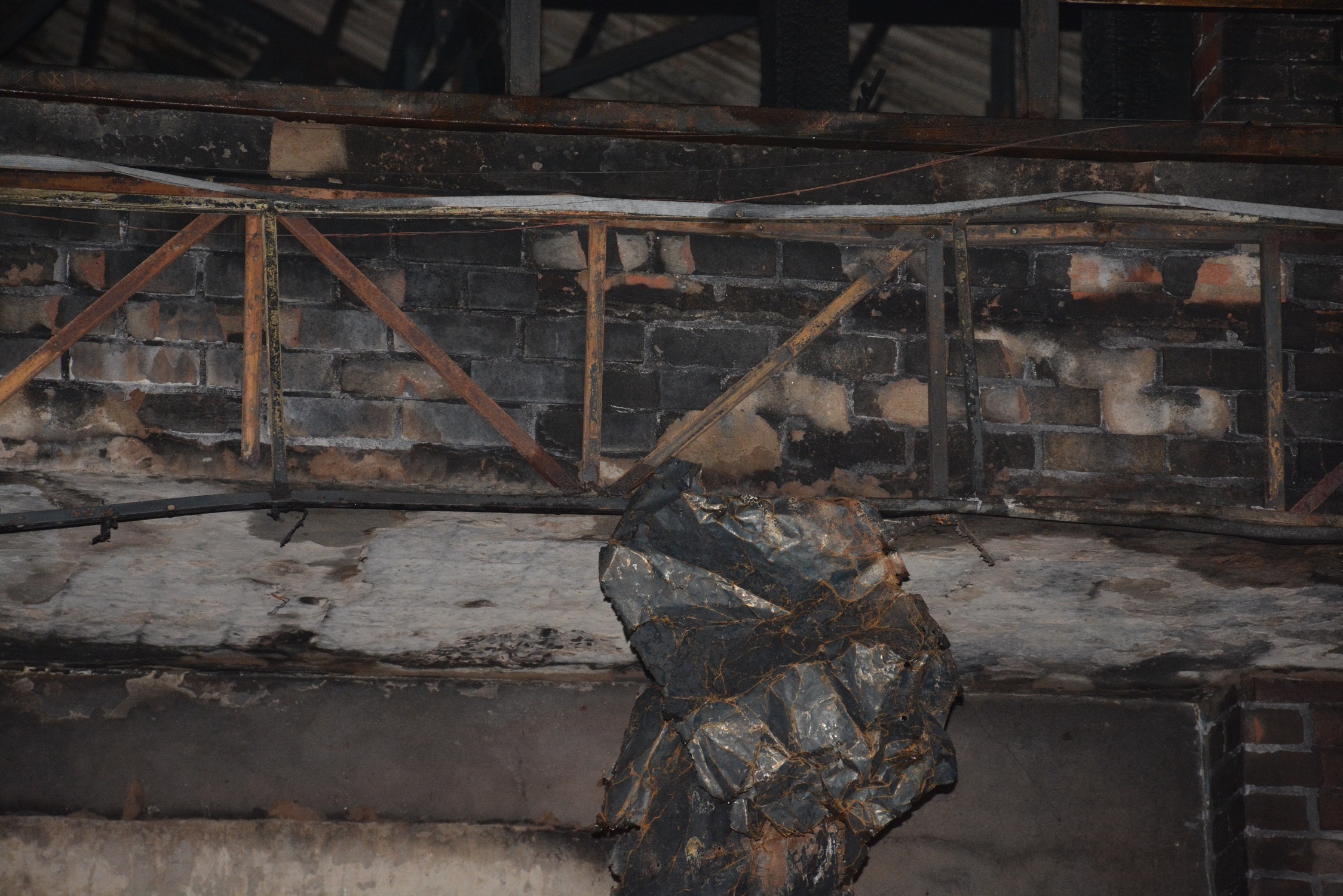 Hien truong vu chay 2 nguoi tu vong anh 3