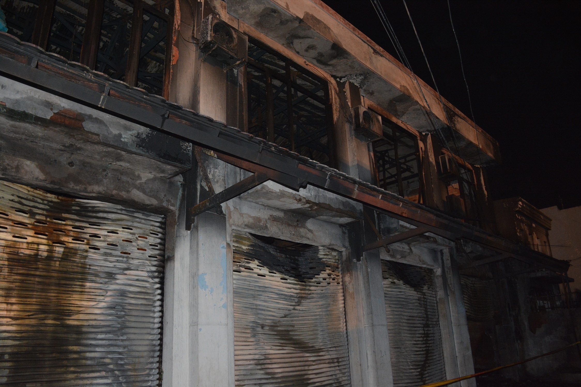 Hien truong vu chay 2 nguoi tu vong anh 6