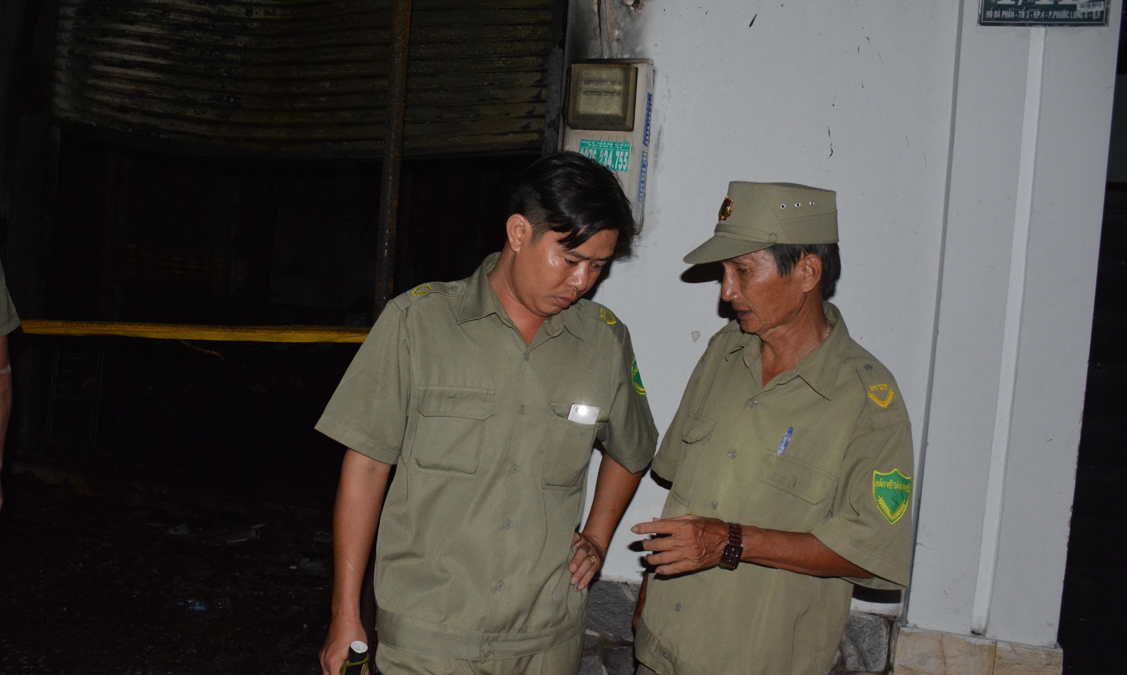 Hien truong vu chay 2 nguoi tu vong anh 12