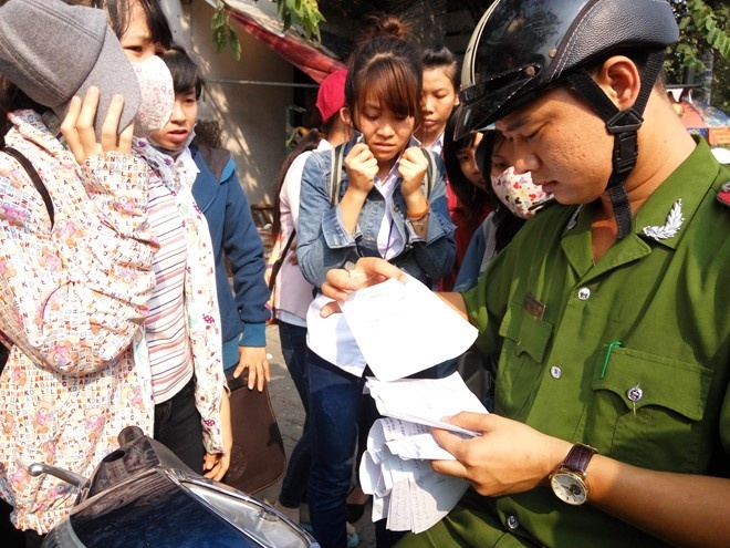 TP.HCM 'bo tay' voi phong kham Trung Quoc? hinh anh