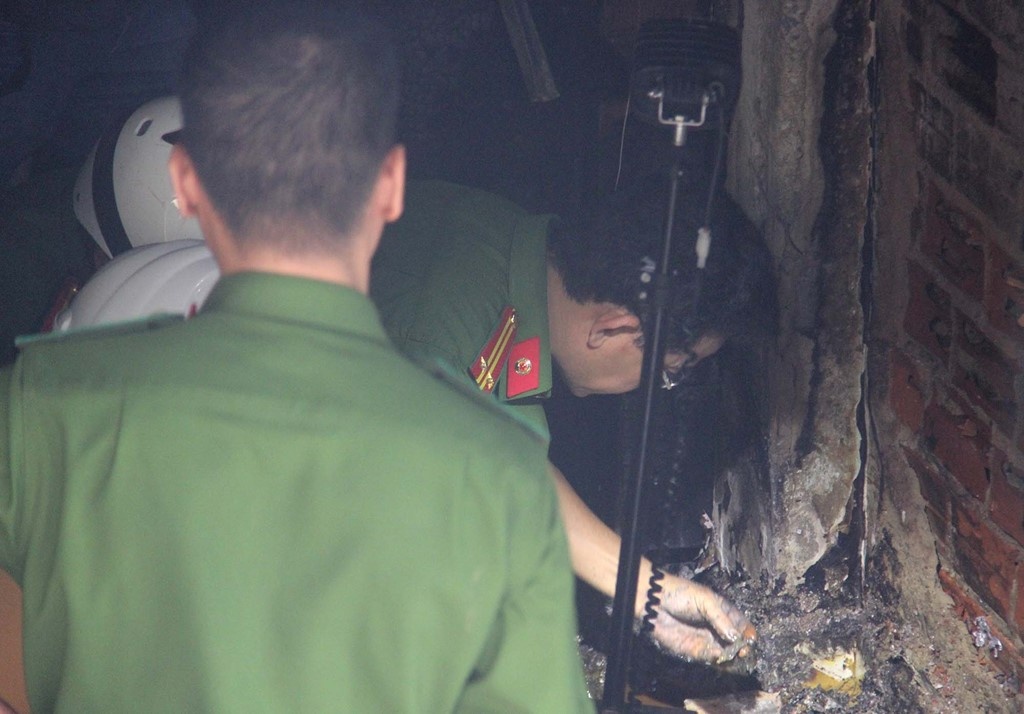 Hiểm nguy các nhà ống ở Sài Gòn ảnh 1 Hiem nguy cac nha ong o Sai Gon anh 1