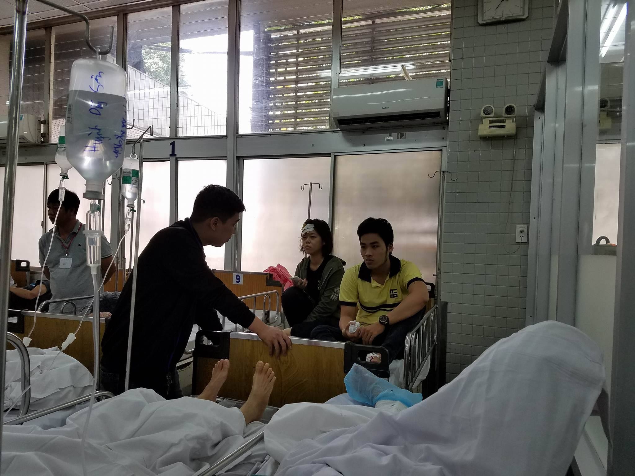 Thoát khỏi xe bằng cửa thông gió ảnh 3 Thoat khoi xe bang cua thong gio anh 3