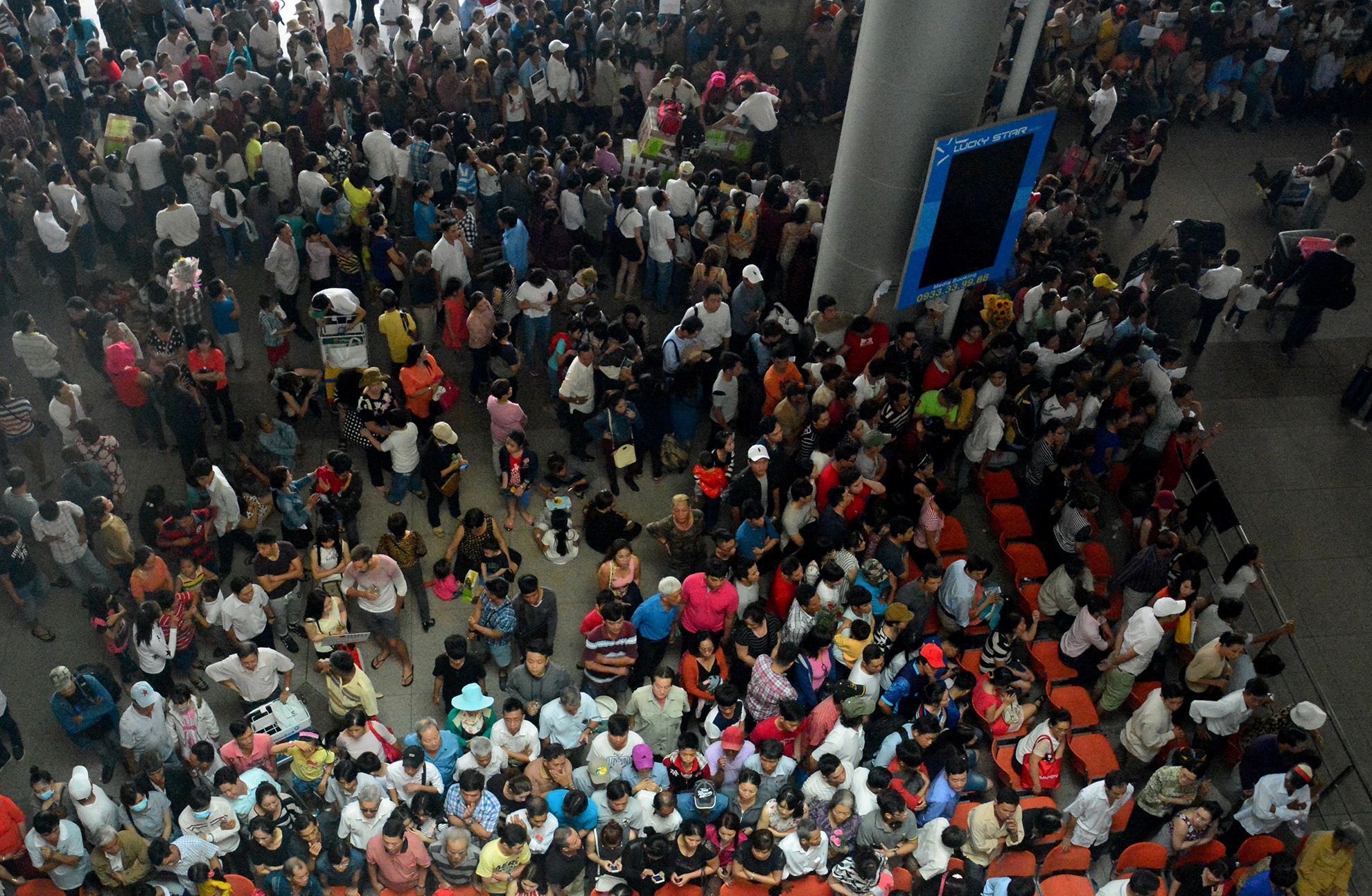 ket xe o Tan Son Nhat anh 1