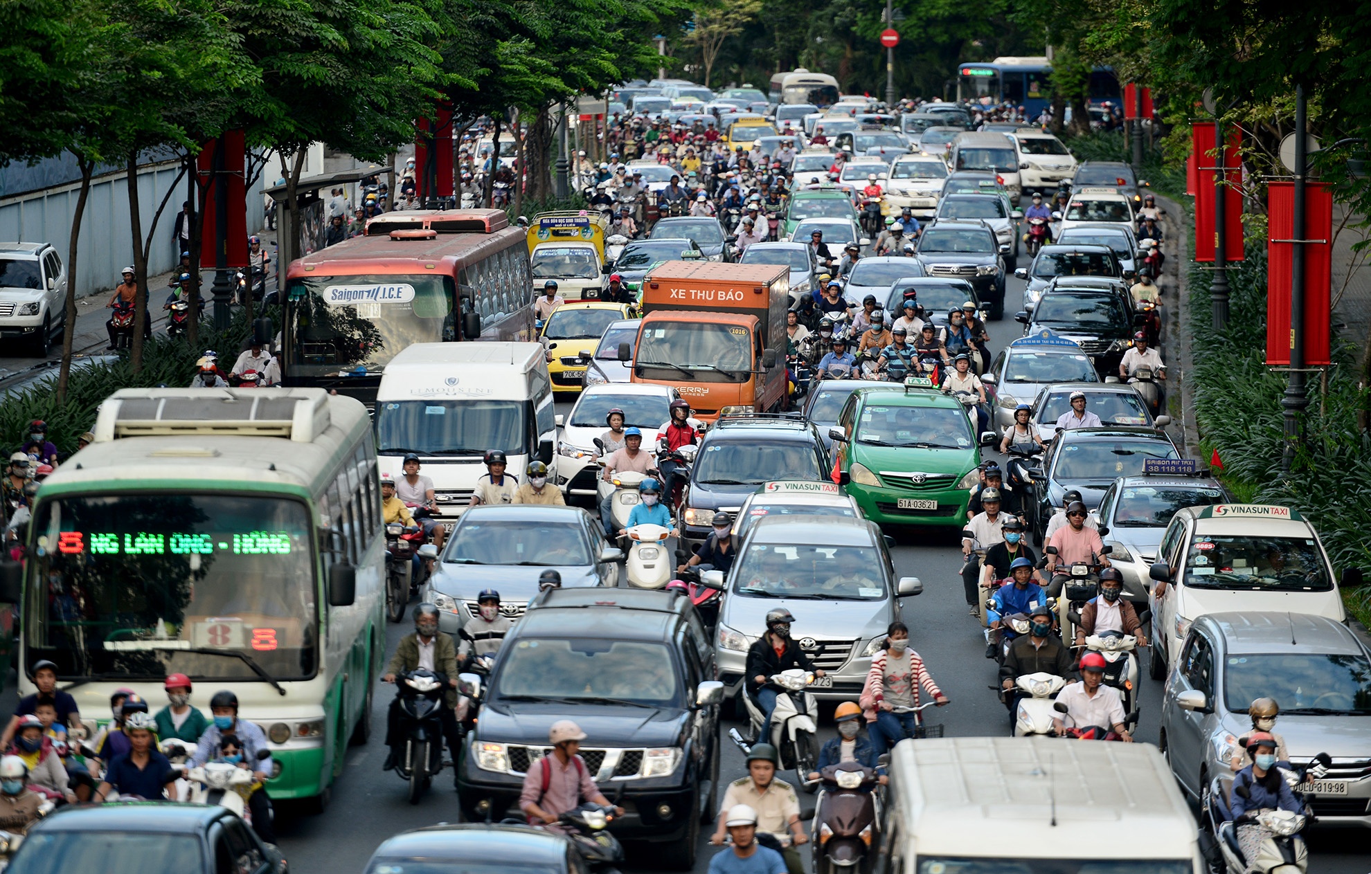 ket xe o Tan Son Nhat anh 3