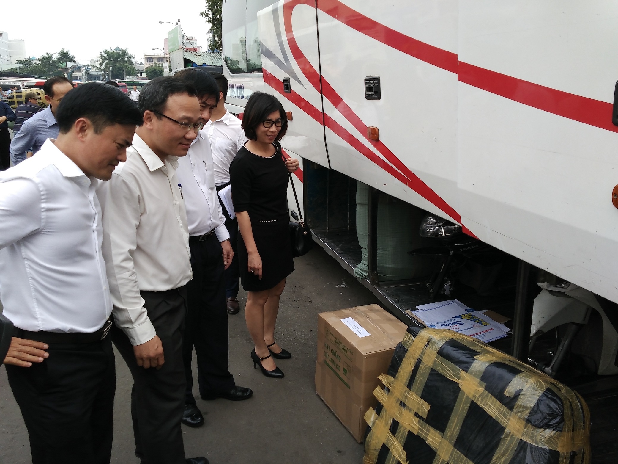 Đảm bảo an toàn người dân về Tết ảnh 2 Dam bao an toan nguoi dan ve Tet anh 2