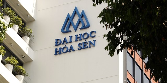DH Hoa Sen co hieu truong moi hinh anh