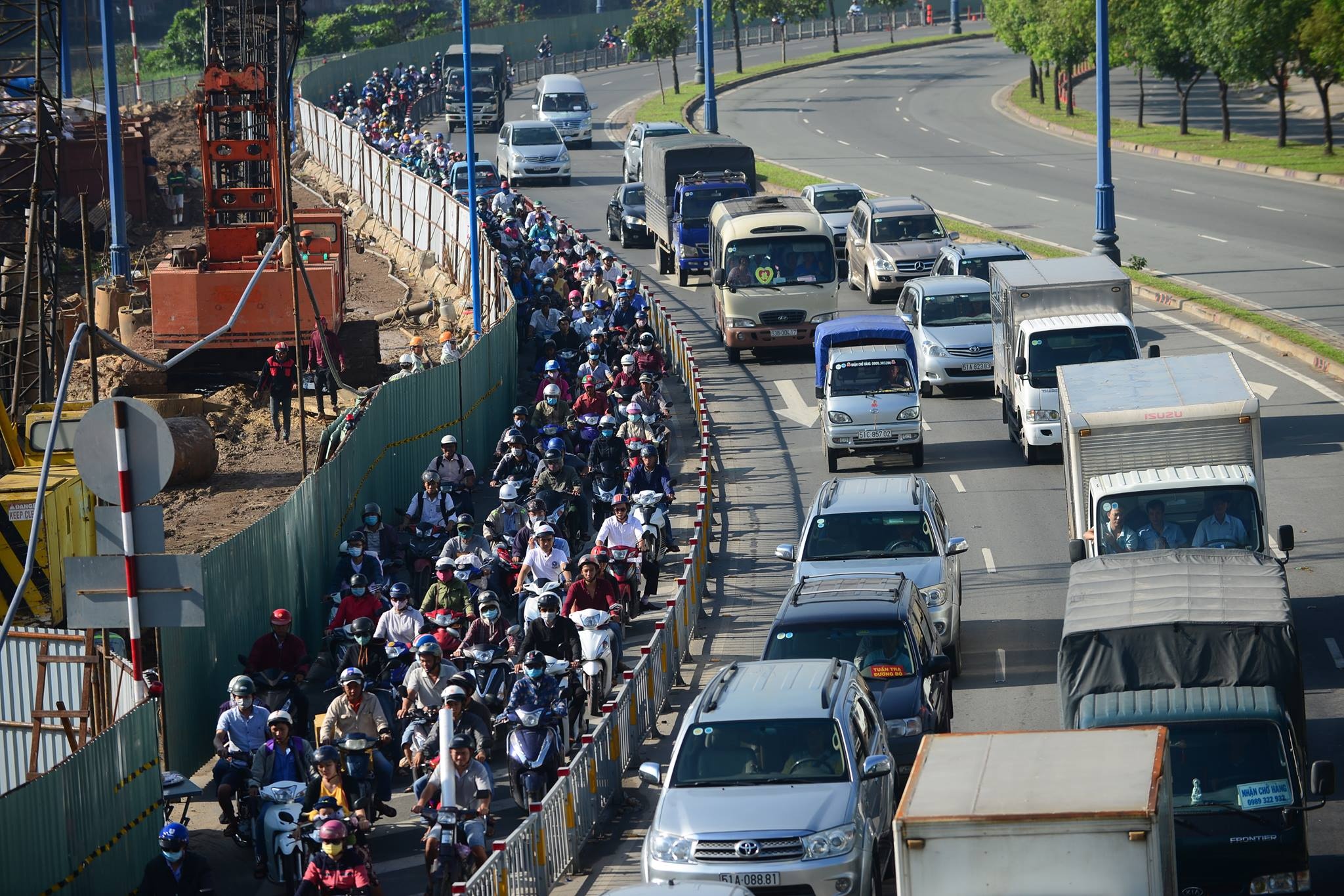 Tạm ngưng đào đường dịp Tết ảnh 2 Tam ngung dao duong dip Tet anh 2