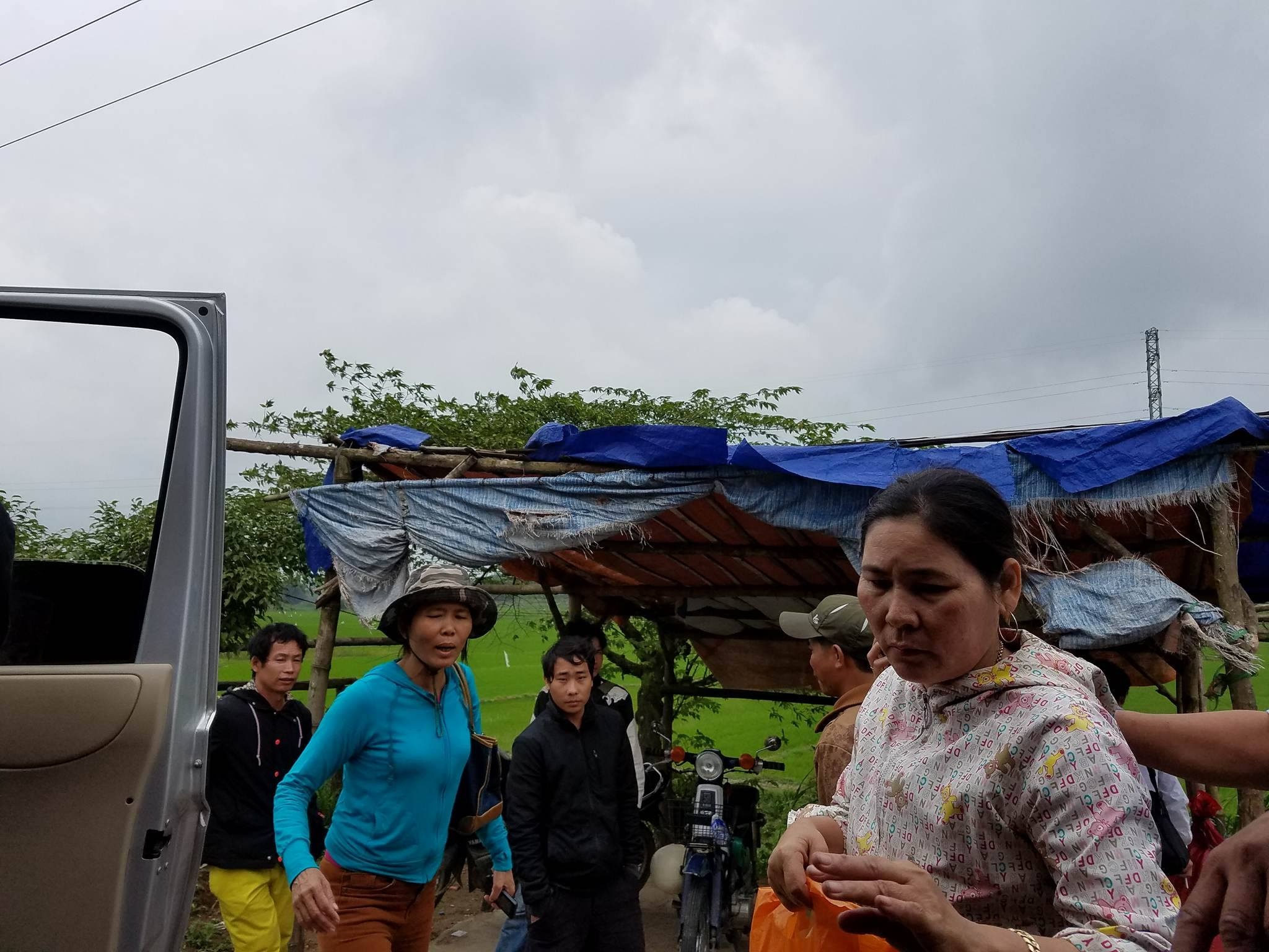 Xe 16 cho nhet 30 nguoi anh 1