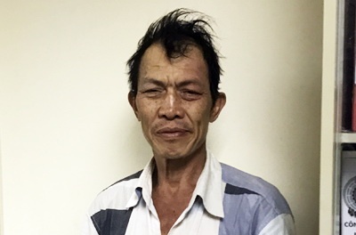 Bat nguoi dan ong trom 3 tui xach o san bay Tan Son Nhat hinh anh