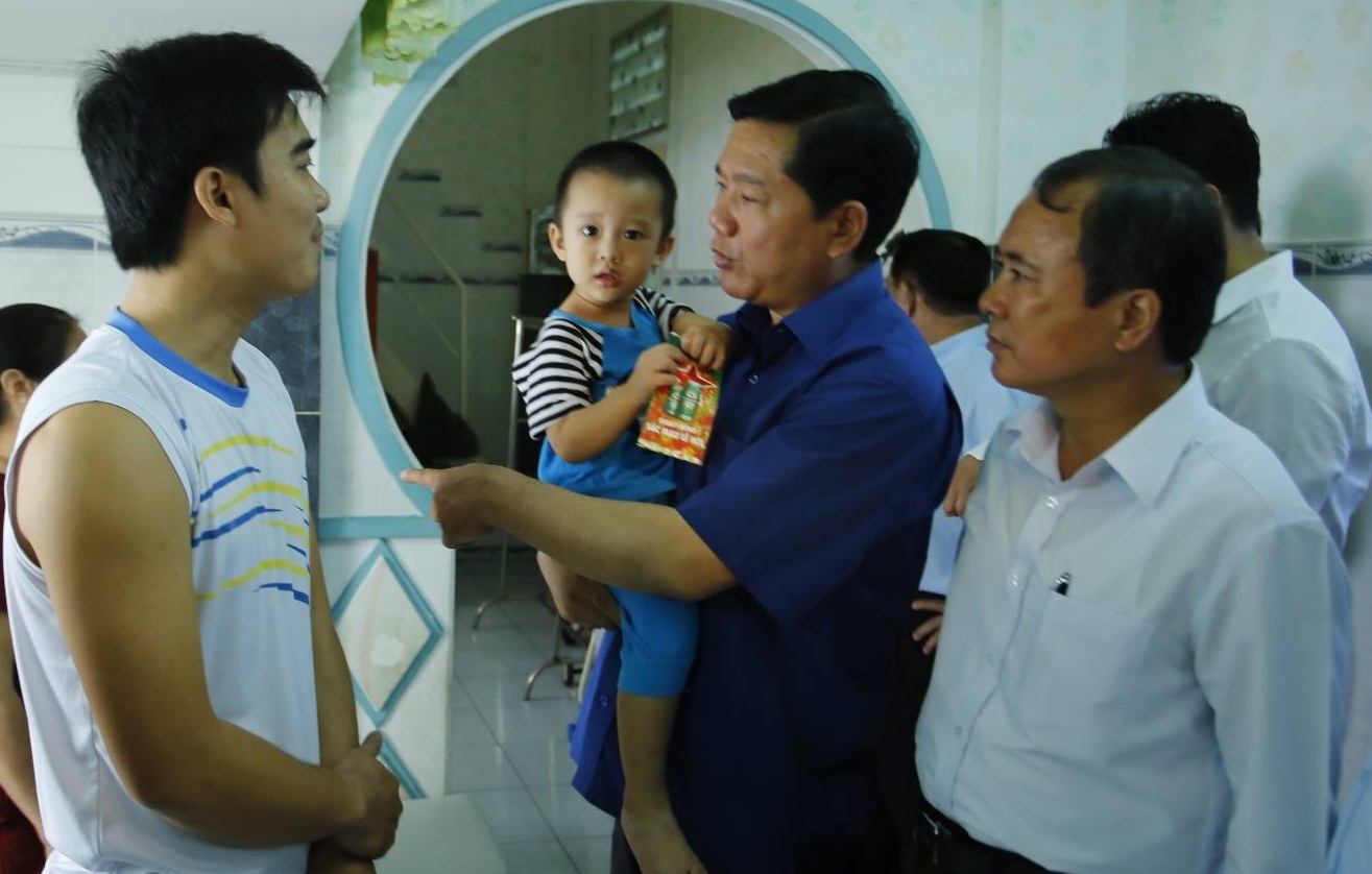 Bi thu Thang: TP.HCM se hoc mo hinh nha 100 trieu hinh anh