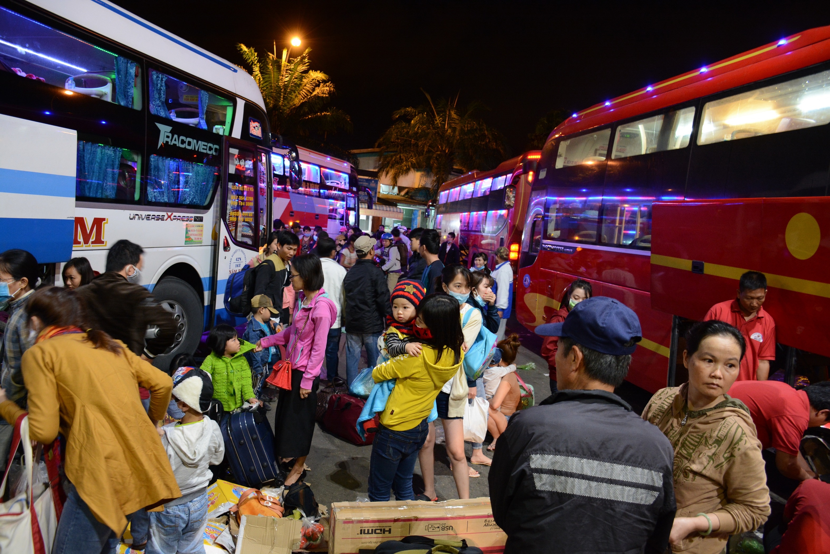 Nguoi dan lai do ve Sai Gon anh 1