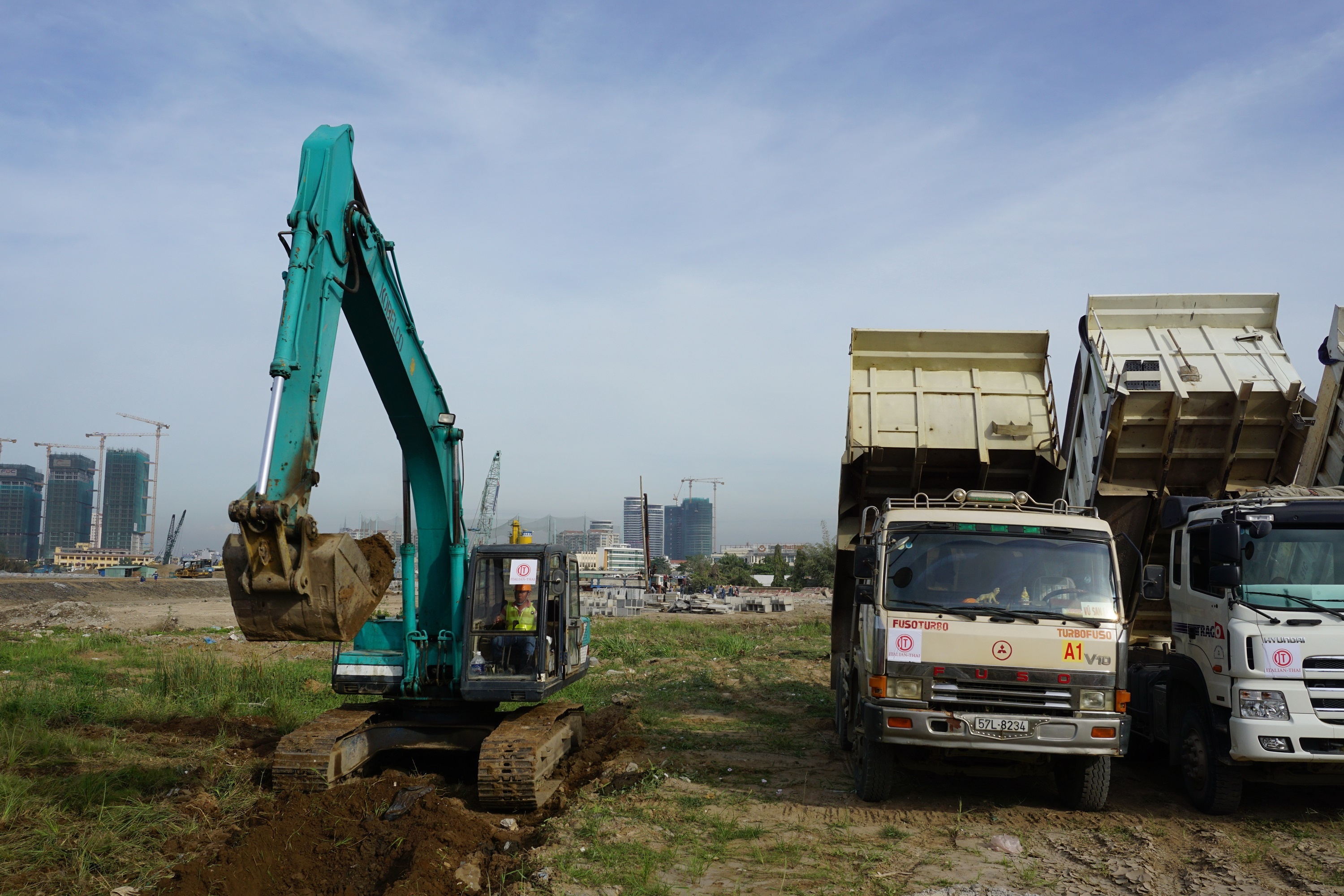 Khoi cong du an ve sinh moi truong hon nua ty USD o Sai Gon hinh anh