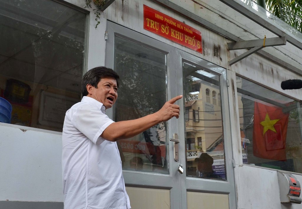 'Quan 1 dang dep via he nhu mot con loc' hinh anh