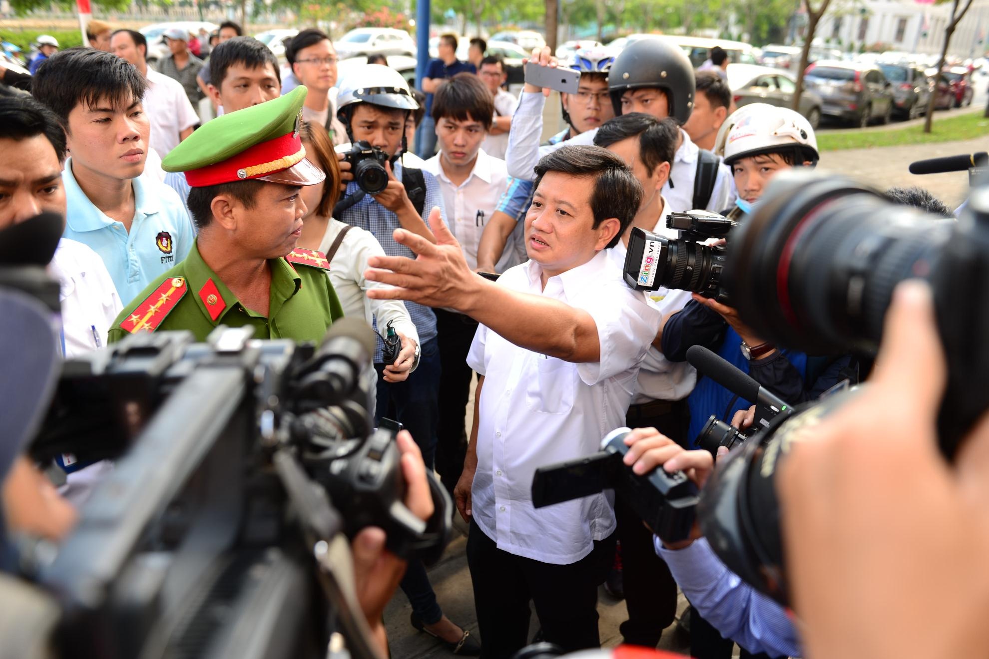 Ngan hang noi ve vu via he anh 1