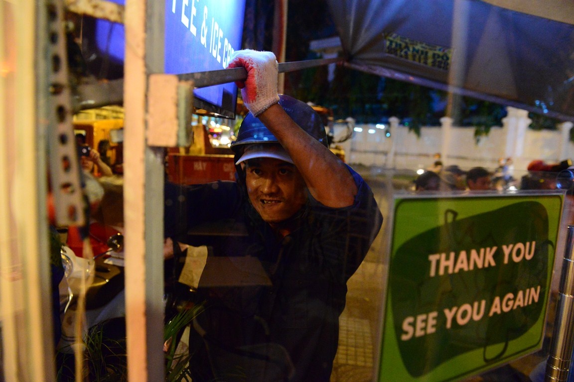 dep cay canh truoc khach san anh 9