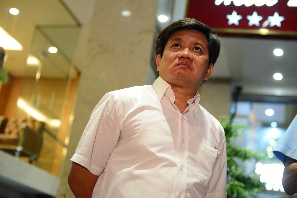 dep cay canh truoc khach san anh 1