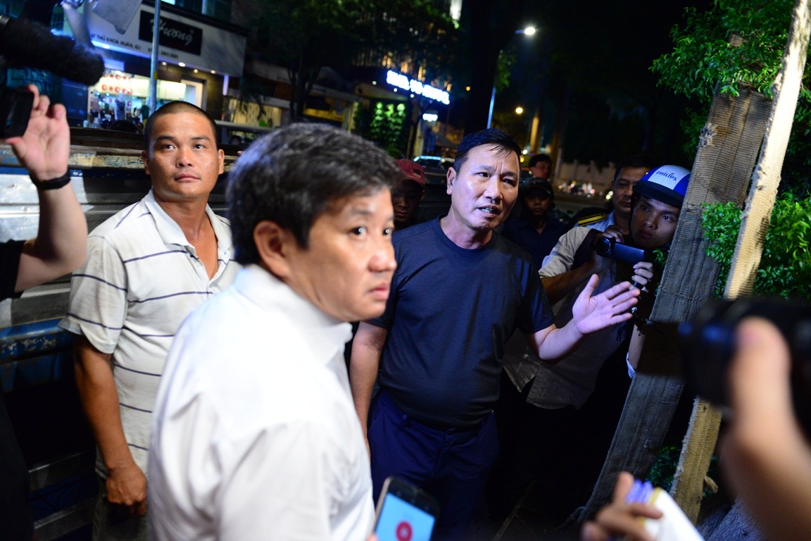 dep cay canh truoc khach san anh 2