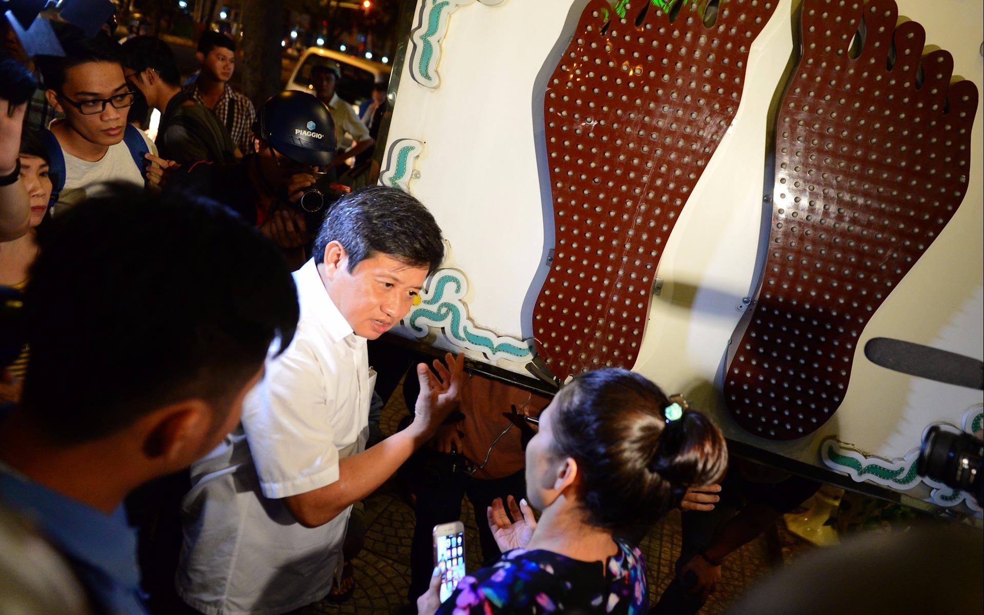 Chu tiem massage o Sai Gon tranh luan khi bi quan 1 xu phat hinh anh