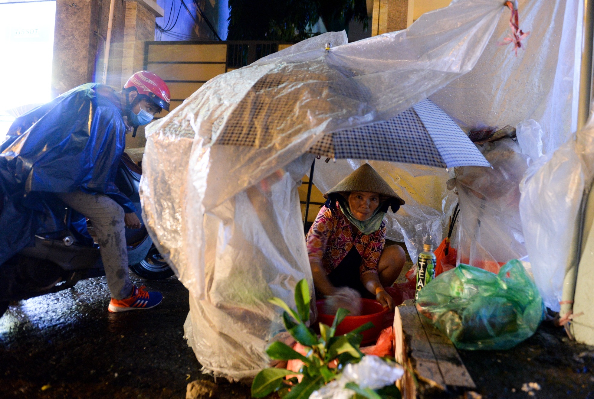 Quyết dẹp nạn bảo kê vỉa hè ảnh 2 Quyet dep nan bao ke via he anh 2