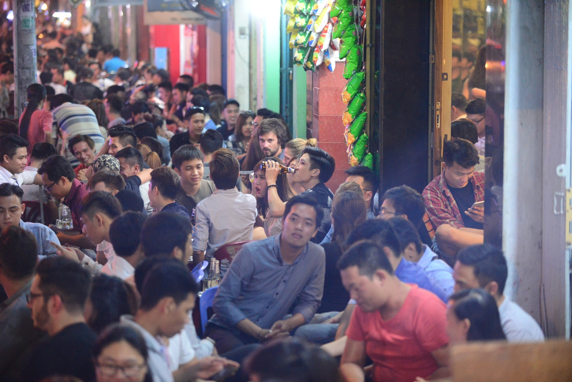 hop bao dinh ky UBND TP anh 2