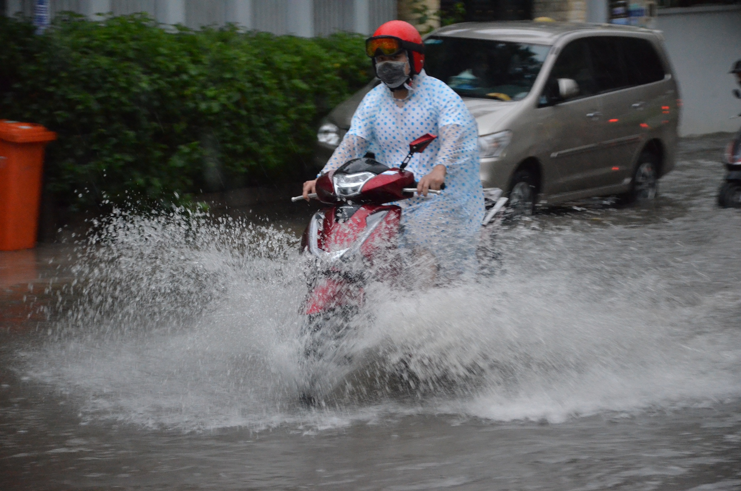 Sai Gon mua lon anh 3