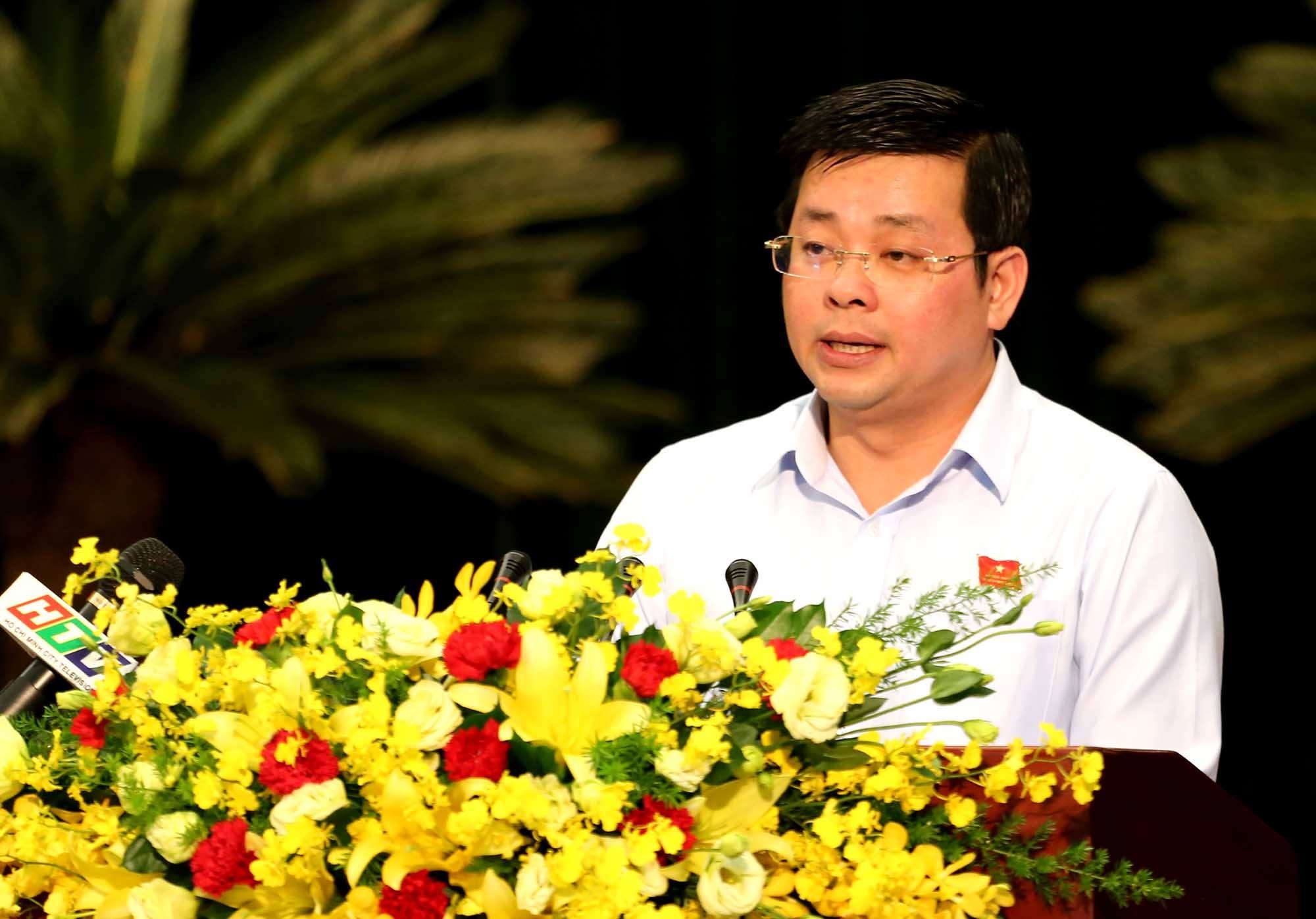 TP.HCM thu gom hon 8.300 tan rac moi ngay hinh anh