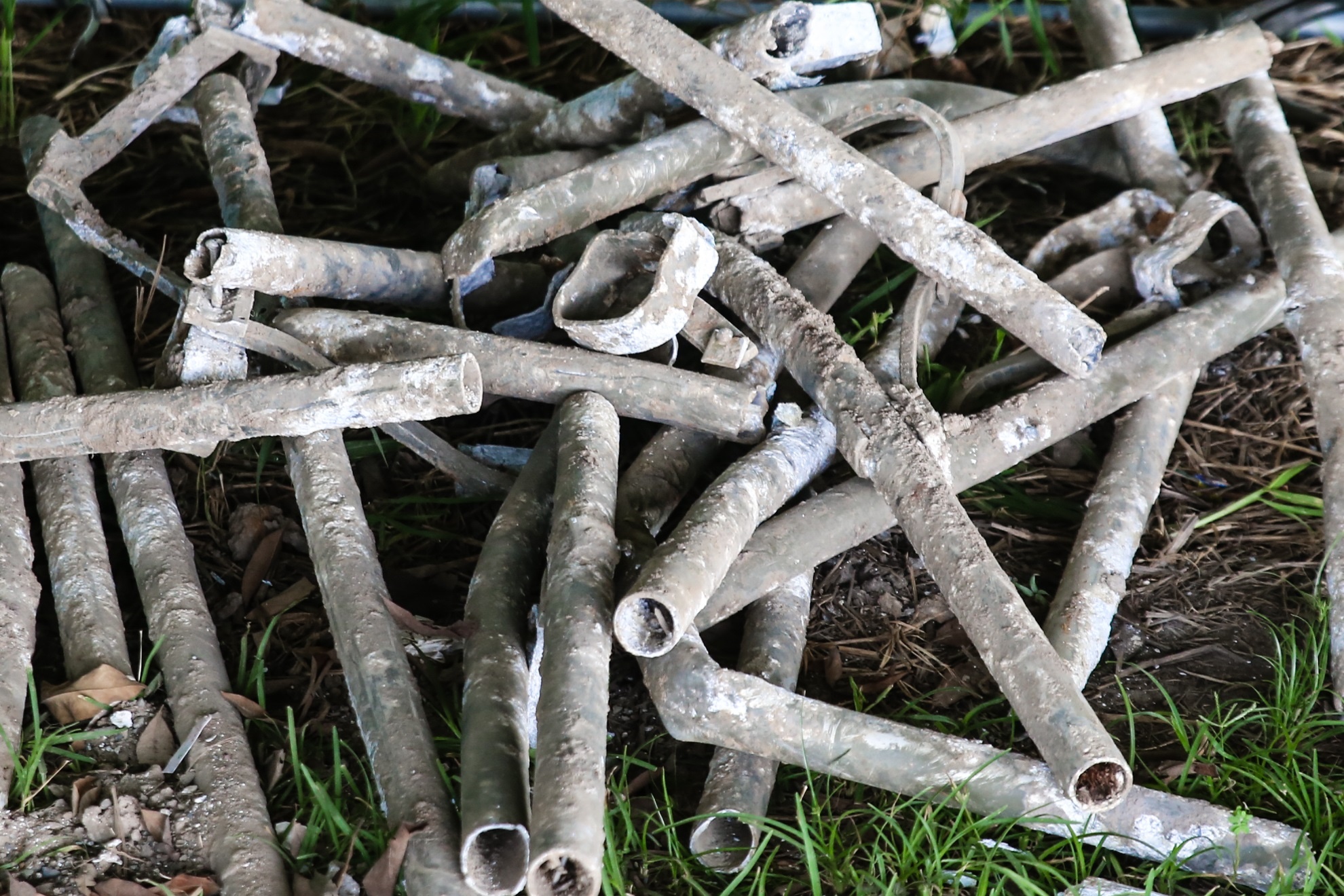 Phat hien nhieu di vat liet si trong san bay Tan Son Nhat hinh anh