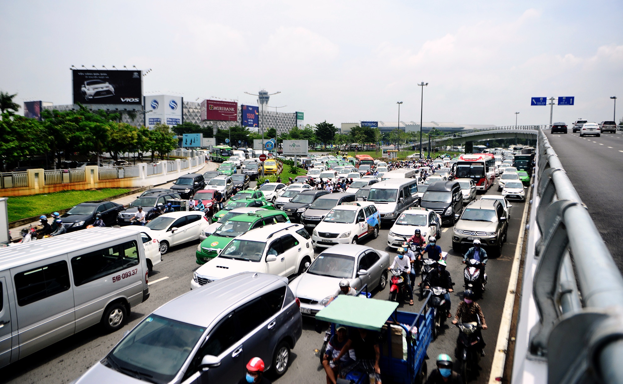 So GTVT TP.HCM ung ho dich vu xe di chung anh 2